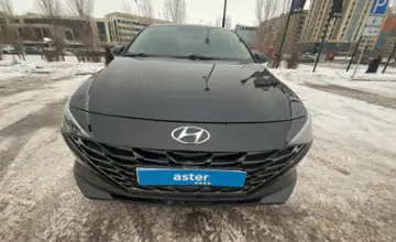 Hyundai Elantra 2020 года за 9 000 000 тг. в Астана фото 2