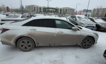 Hyundai Elantra 2021 года за 9 000 000 тг. в Астана фото 4