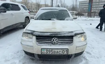 Volkswagen Passat 2003 года за 1 600 000 тг. в Астана фото 2