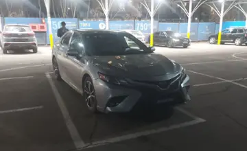 Toyota Camry 2019 года за 11 000 000 тг. в Алматы фото 2