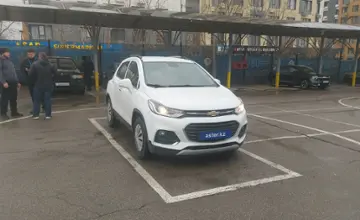 Chevrolet Tracker 2020 года за 6 500 000 тг. в Алматы фото 2