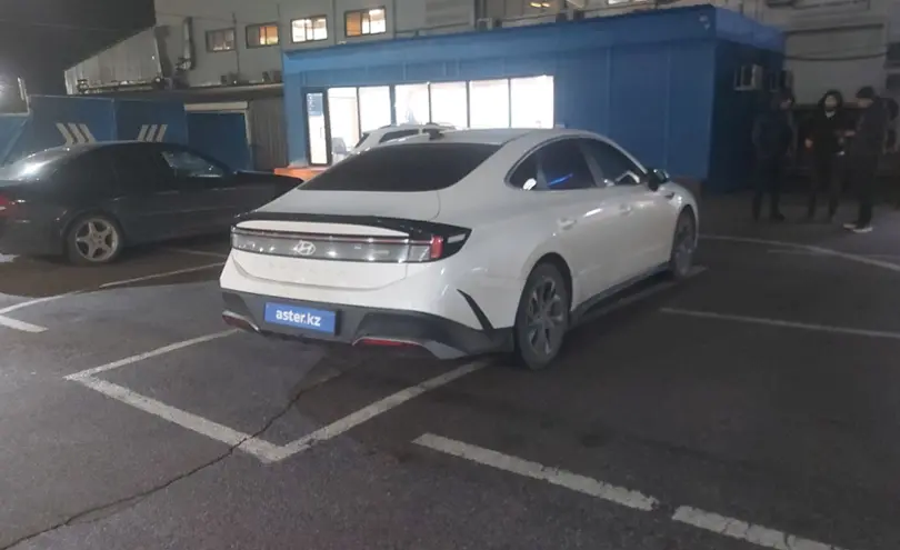 Hyundai Sonata 2024 года за 15 000 000 тг. в Алматы фото 3