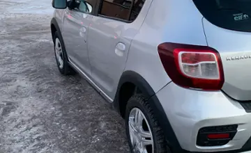 Renault Sandero 2016 года за 4 500 000 тг. в Астана фото 4