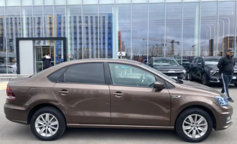 Volkswagen Polo 2019 года за 5 500 000 тг. в Шымкент фото 4