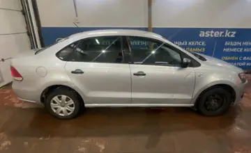 Volkswagen Polo 2014 года за 3 000 000 тг. в Астана фото 4