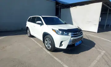 Toyota Highlander 2014 года за 18 500 000 тг. в Тараз фото 3