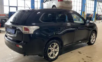 Mitsubishi Outlander 2012 года за 7 200 000 тг. в Караганда