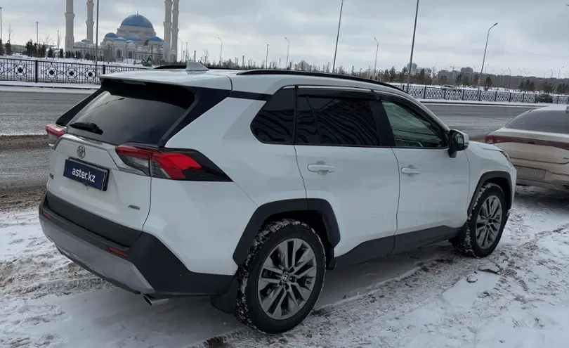 Toyota RAV4 2021 года за 16 000 000 тг. в Астана фото 5