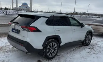 Toyota RAV4 2021 года за 16 000 000 тг. в Астана