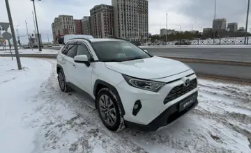 Toyota RAV4 2021 года за 16 000 000 тг. в Астана фото 3