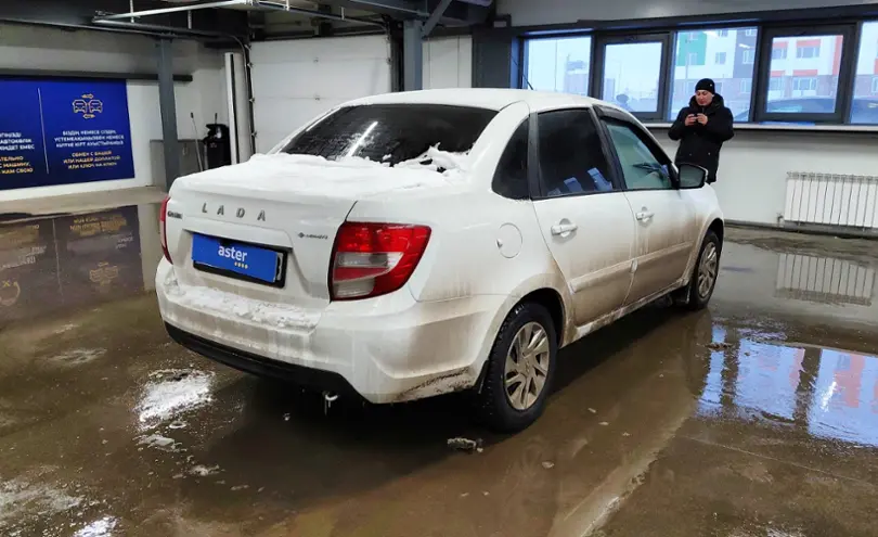 LADA (ВАЗ) Granta 2020 года за 4 500 000 тг. в Астана фото 3