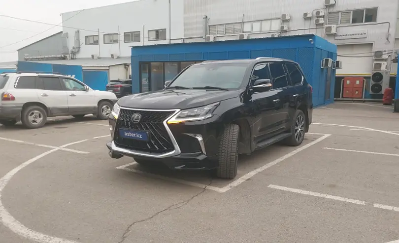 Lexus LX 2019 года за 48 000 000 тг. в Алматы
