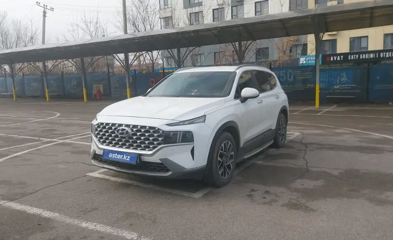Hyundai Santa Fe 2021 года за 13 000 000 тг. в Алматы