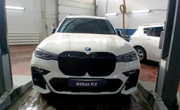 BMW X7 2019 года за 40 000 000 тг. в Астана фото 2