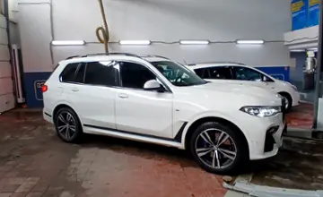 BMW X7 2019 года за 40 000 000 тг. в Астана фото 4