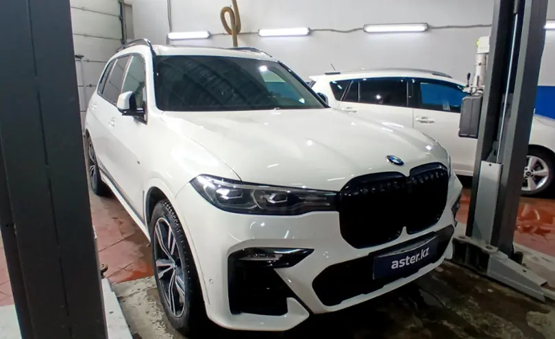 BMW X7 2019 года за 40 000 000 тг. в Астана фото 3
