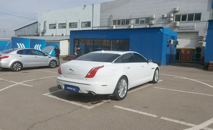 Jaguar XJ 2013 года за 15 000 000 тг. в Алматы фото 3