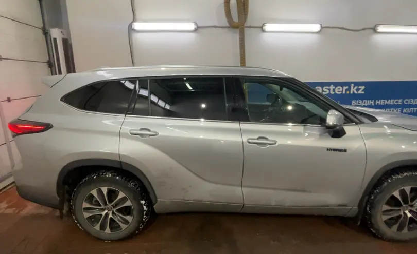 Toyota Highlander 2021 года за 23 000 000 тг. в Астана фото 4