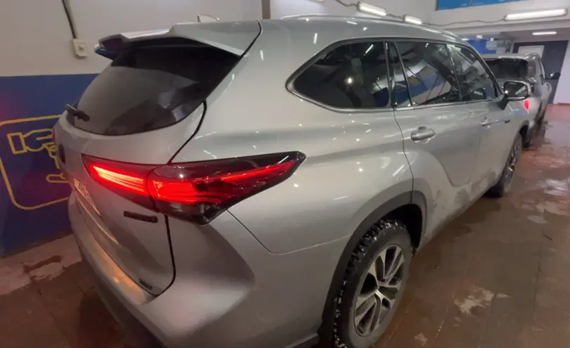 Toyota Highlander 2021 года за 23 000 000 тг. в Астана фото 5