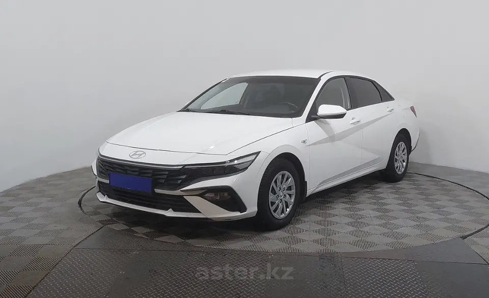 2024 Hyundai Elantra
