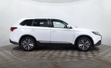 Mitsubishi Outlander 2018 года за 8 700 000 тг. в Астана фото 4