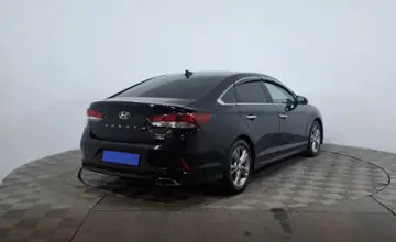 Hyundai Sonata 2017 года за 8 990 000 тг. в Астана