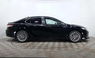 Toyota Camry 2019 года за 12 990 000 тг. в Астана фото 4