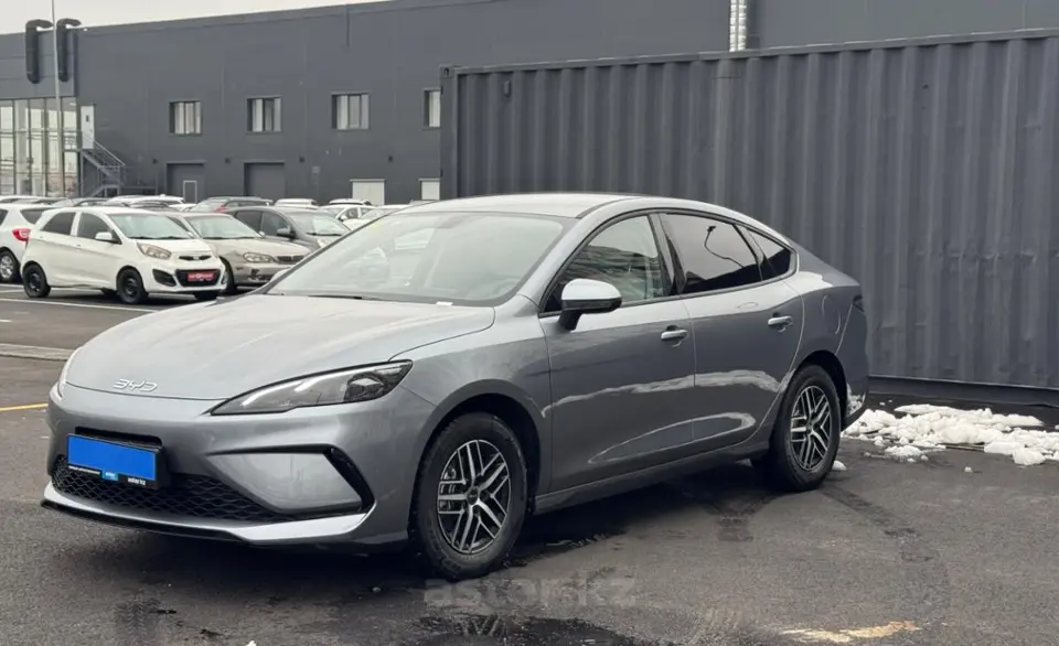 2025 BYD Seal 05