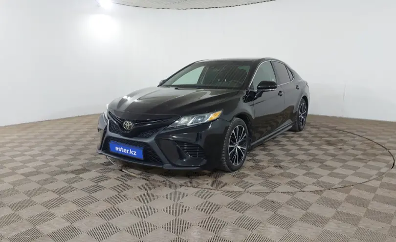 Toyota Camry 2019 года за 11 590 000 тг. в Шымкент