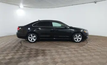 Volkswagen Passat 2015 года за 4 790 000 тг. в Шымкент фото 4