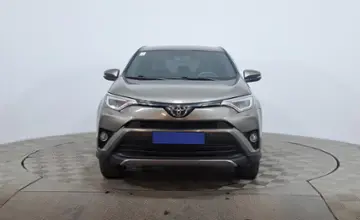 Toyota RAV4 2017 года за 11 390 000 тг. в Астана фото 2