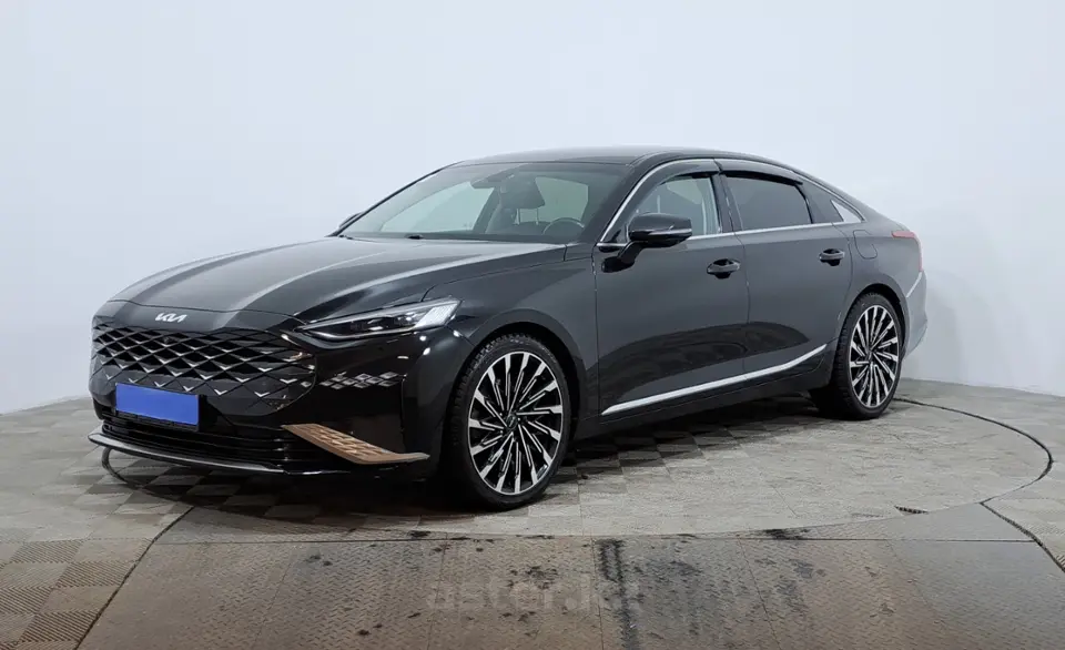 2021 Kia K8