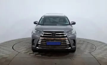 Toyota Highlander 2018 года за 21 700 000 тг. в Астана фото 2
