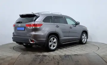 Toyota Highlander 2018 года за 20 700 000 тг. в Астана