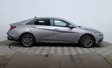 Hyundai Elantra 2023 года за 9 890 000 тг. в Астана фото 4