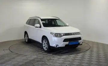 Mitsubishi Outlander 2012 года за 7 590 000 тг. в Алматы фото 3