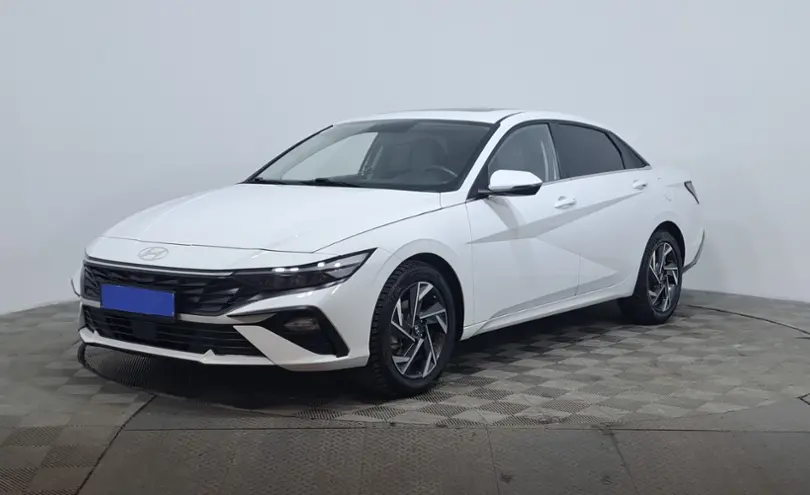 Hyundai Elantra 2023 года за 9 000 000 тг. в Астана