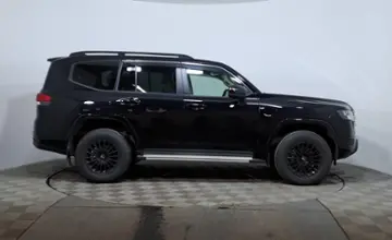 Toyota Land Cruiser 2024 года за 52 000 000 тг. в Астана фото 4