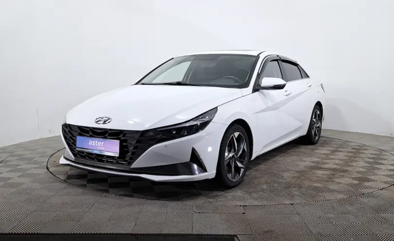 Hyundai Elantra 2023 года за 7 838 000 тг. в Астана