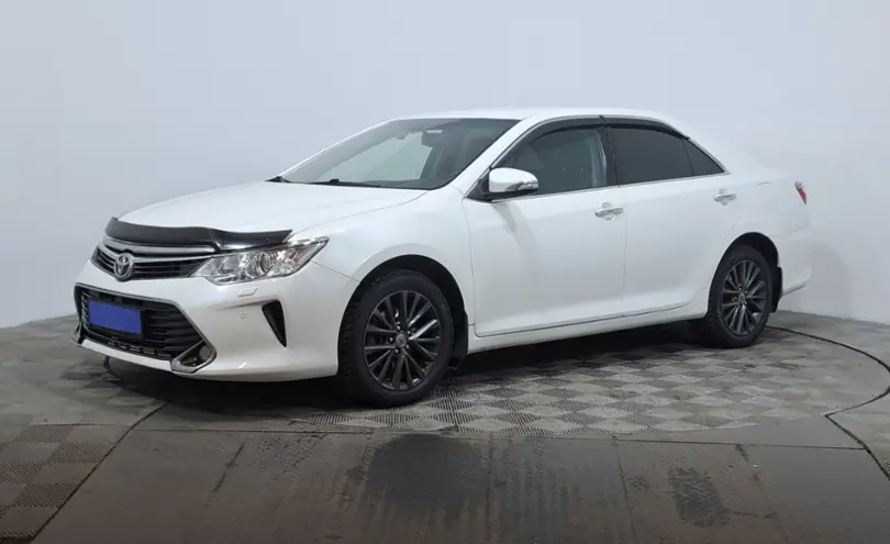 Toyota Camry 2015 года за 10 135 000 тг. в Астана