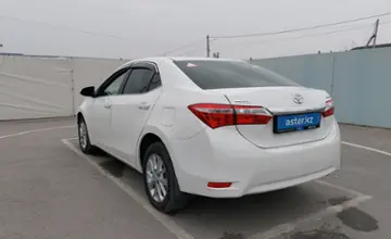 Toyota Corolla 2014 года за 6 290 000 тг. в Шымкент фото 4