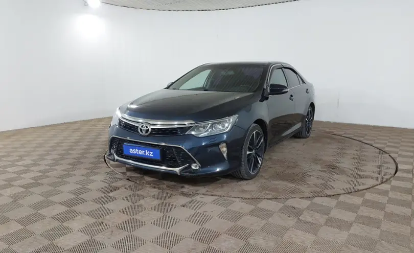 Toyota Camry 2015 года за 10 390 000 тг. в Шымкент