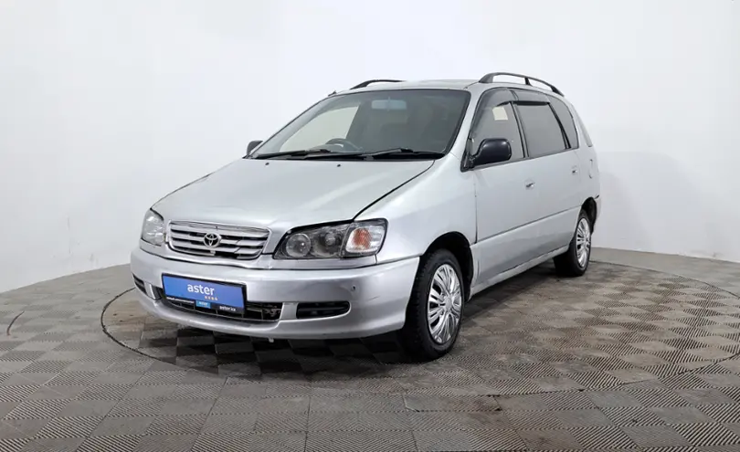 Toyota Ipsum 1997 года за 1 950 000 тг. в Астана