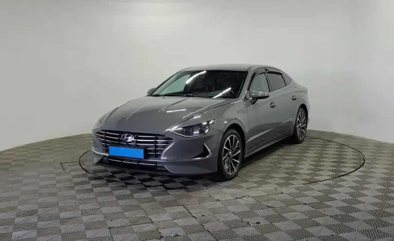 Hyundai Sonata 2022 года за 13 600 000 тг. в Алматы