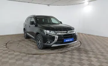 Mitsubishi Outlander 2017 года за 9 069 000 тг. в Шымкент фото 3