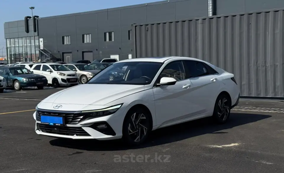 2024 Hyundai Elantra