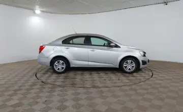 Chevrolet Aveo 2015 года за 3 790 000 тг. в Шымкент фото 4