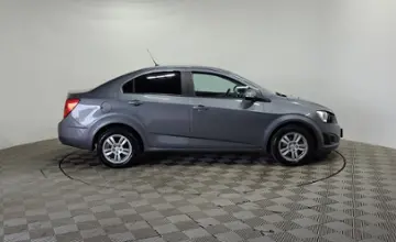 Chevrolet Aveo 2015 года за 3 990 000 тг. в Алматы фото 4