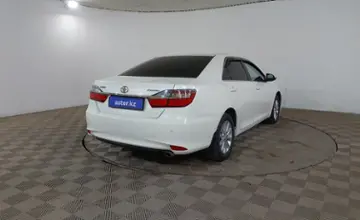 Toyota Camry 2015 года за 10 290 000 тг. в Шымкент