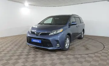 Toyota Sienna 2016 года за 10 890 000 тг. в Шымкент фото 1